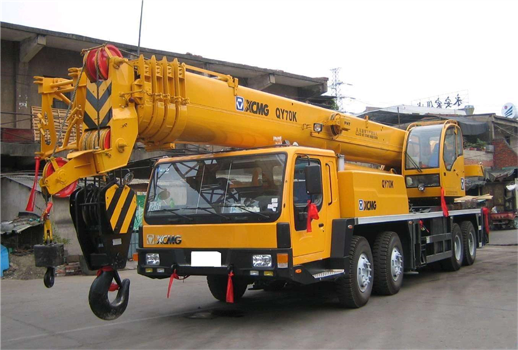 铜梁区吊车出租选择重点